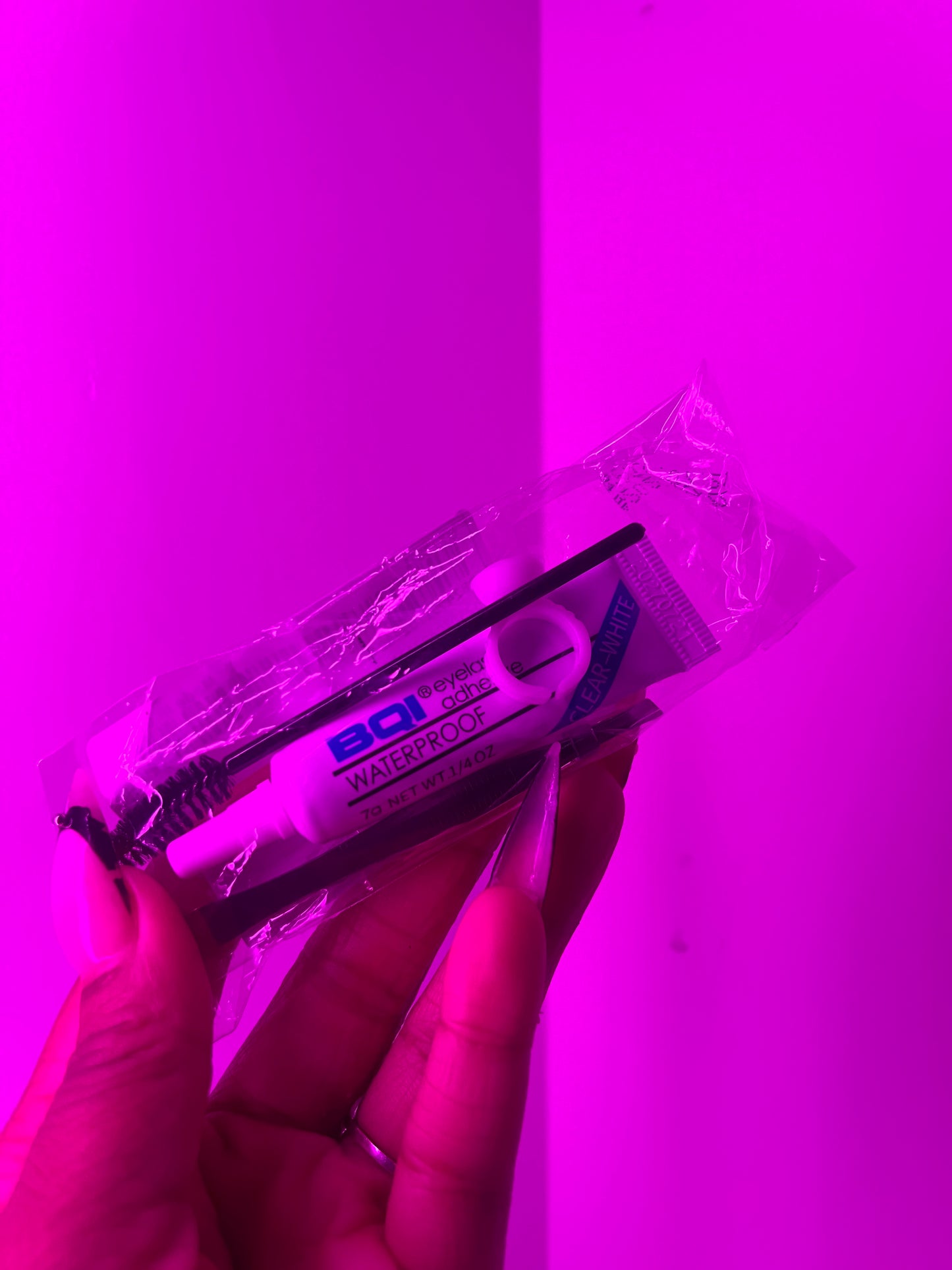 Lash glue